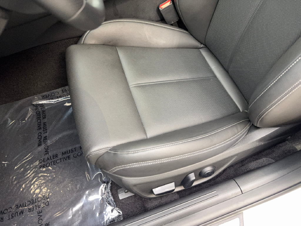 Used 2026 Genesis G70 2.5T RWD image 30