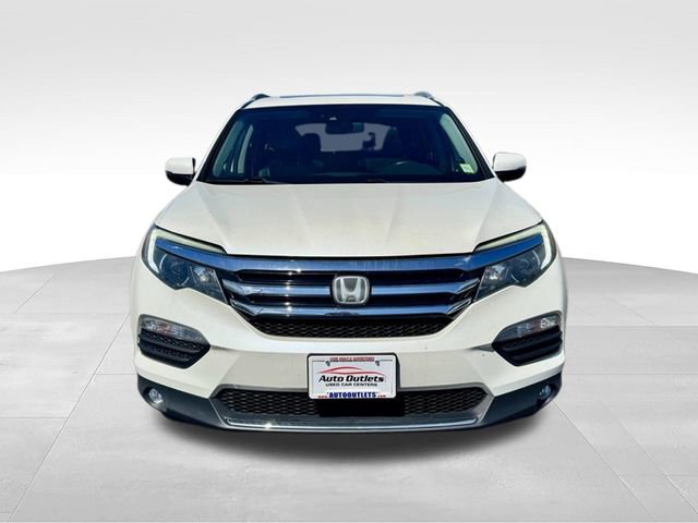 Used 2017 Honda Pilot Elite image 2