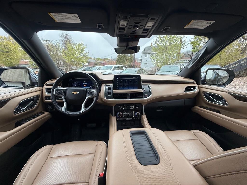 Used 2023 Chevrolet Tahoe Premier AWD/4WD image 23