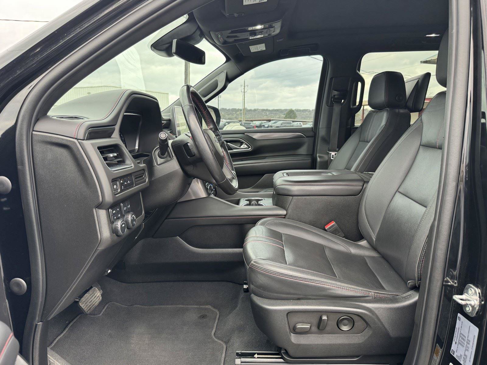 Used 2023 Chevrolet Suburban RST AWD/4WD image 29