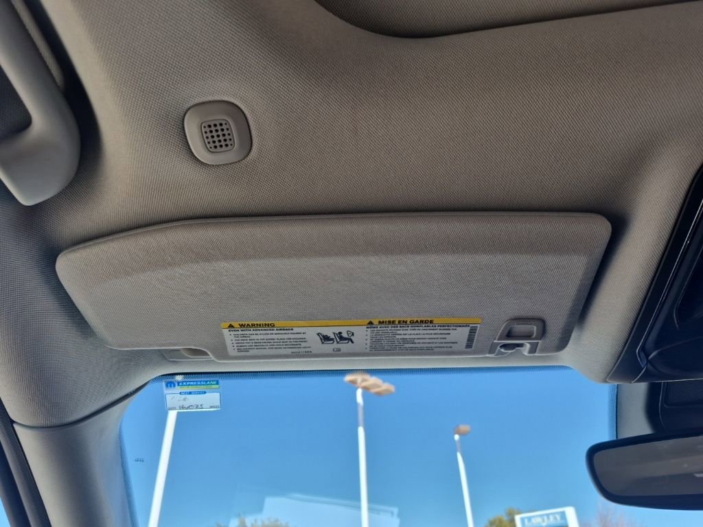 Used 2023 Jeep Grand Cherokee Laredo X image 43