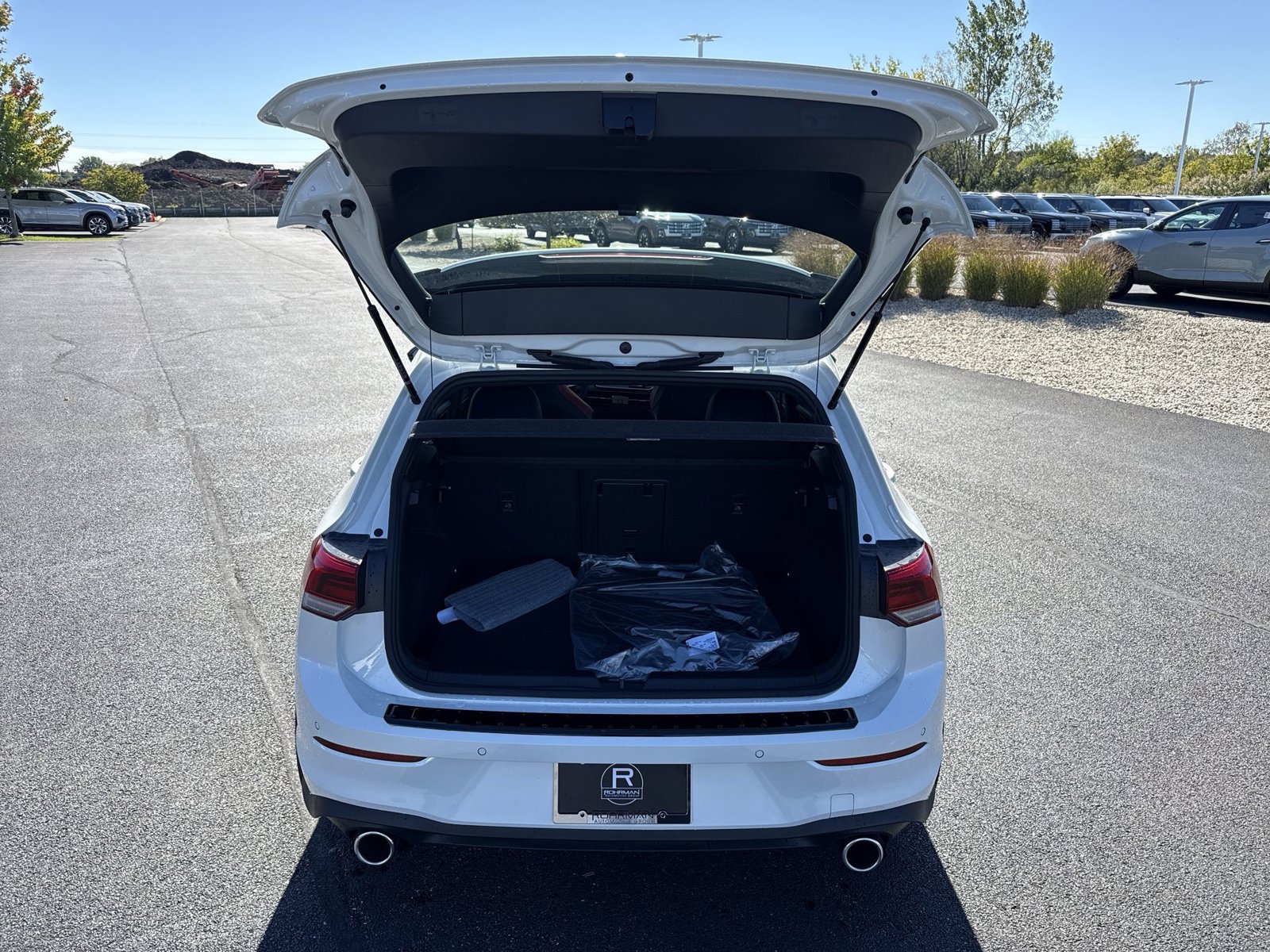 New 2026 Volkswagen GTI SE FWD image 26