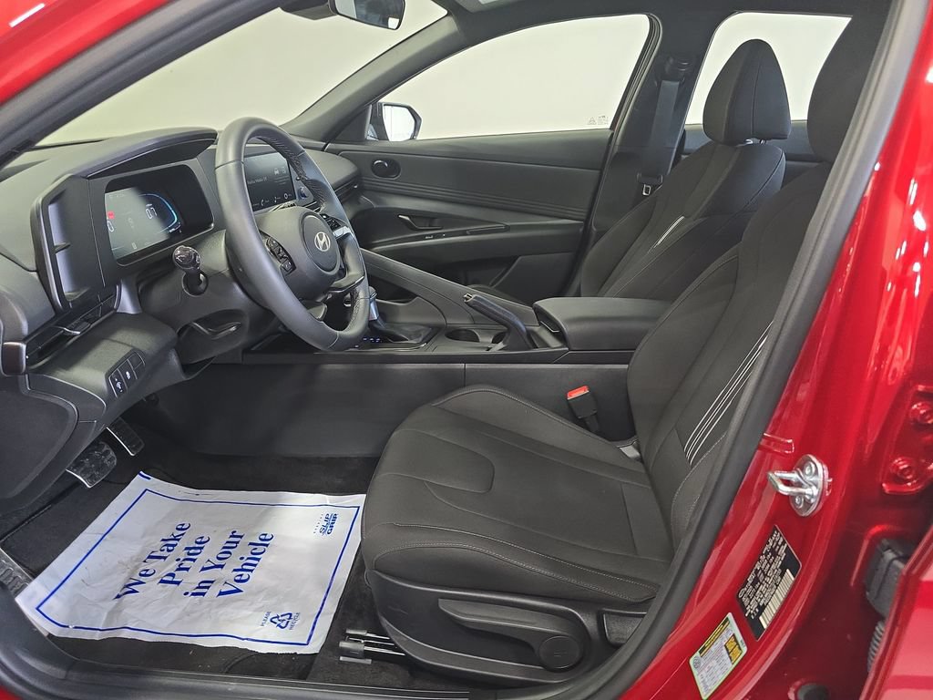 Certified 2026 Hyundai Elantra Sport FWD image 10