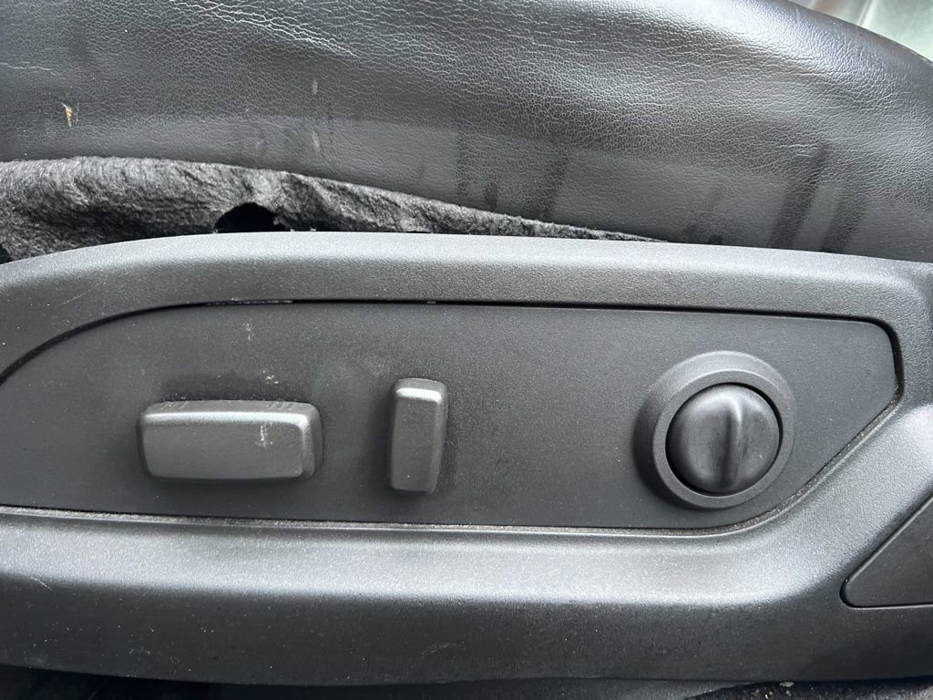 Used 2012 GMC Acadia SLT image 11