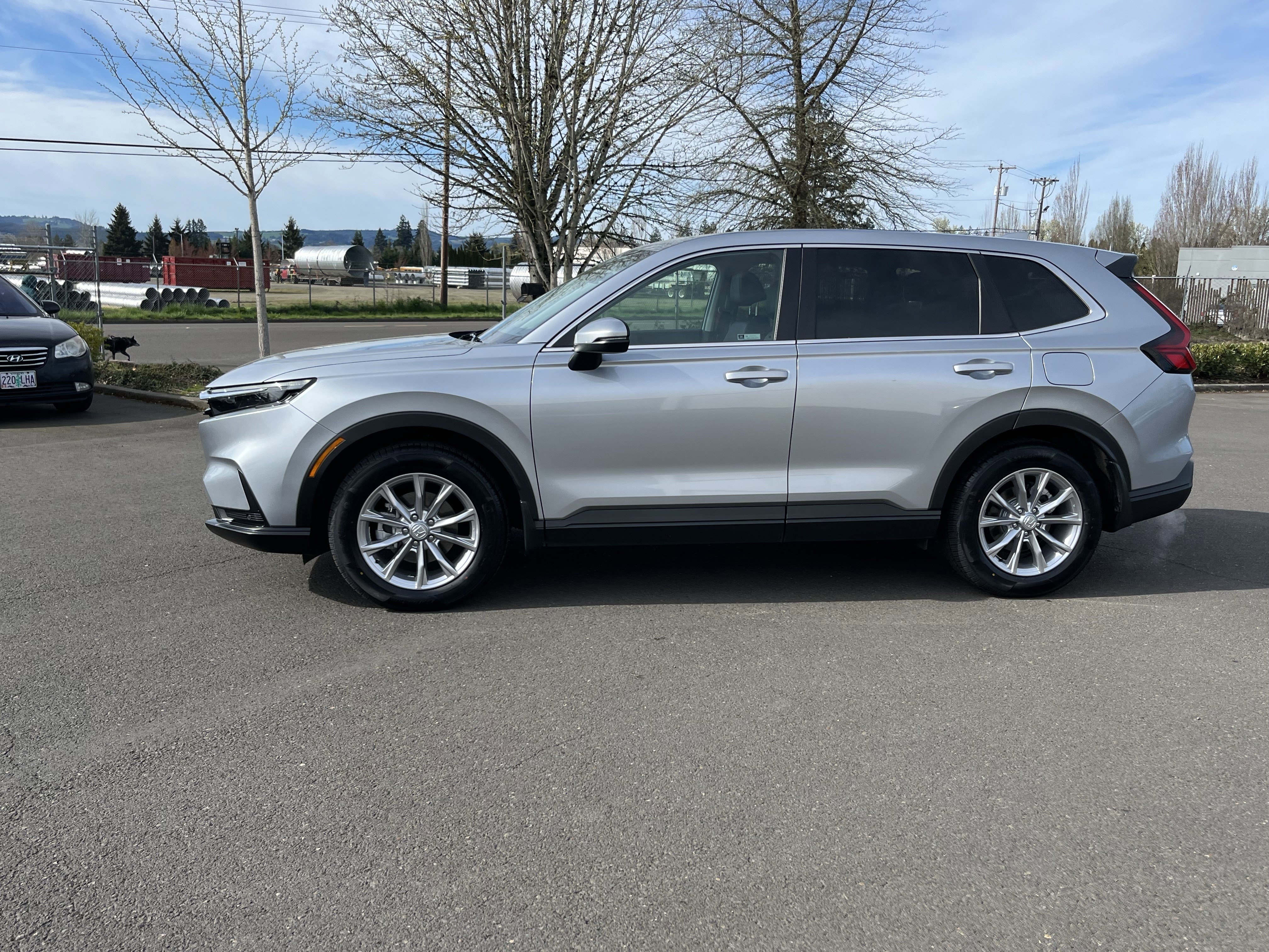 Used 2023 Honda CR-V EX-L image 2