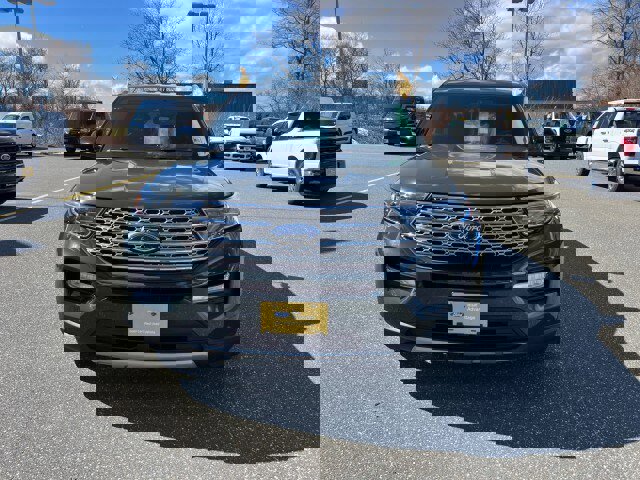 Certified 2023 Ford Explorer Limited w/ Equipment Group 301A image 32