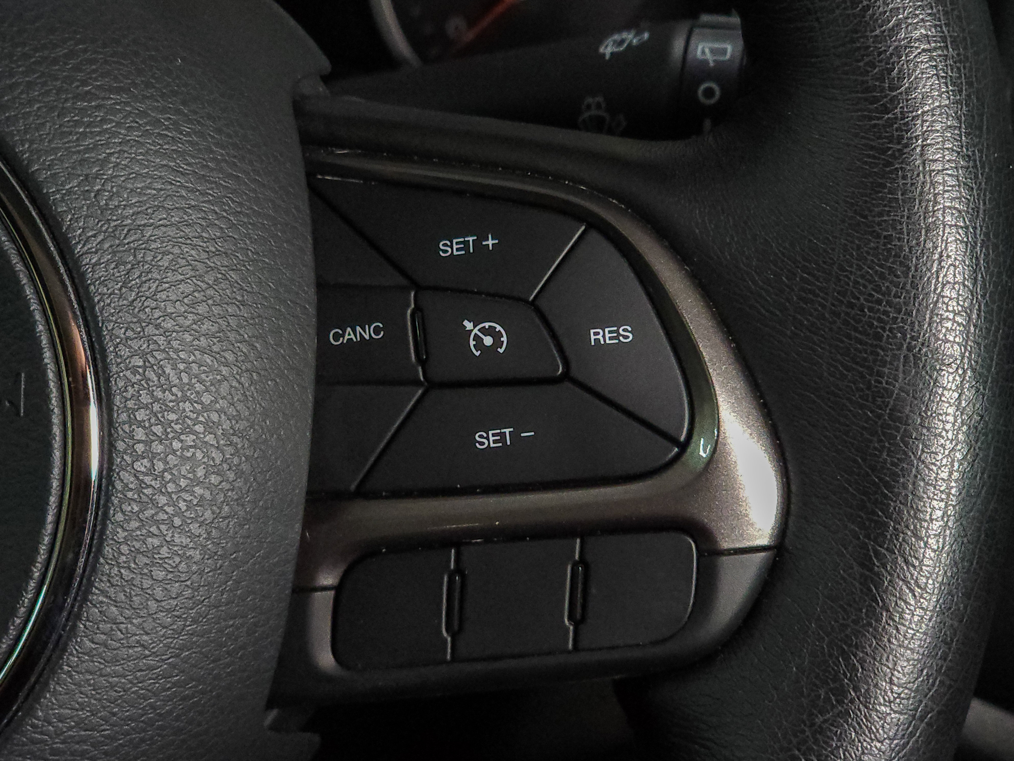 Used 2021 Jeep Renegade Limited image 25