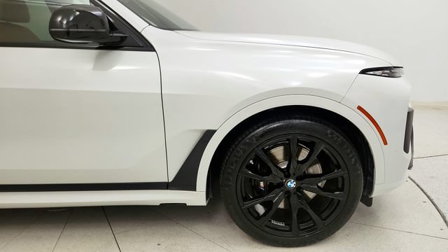 Used 2023 BMW X7 M60i AWD/4WD image 21