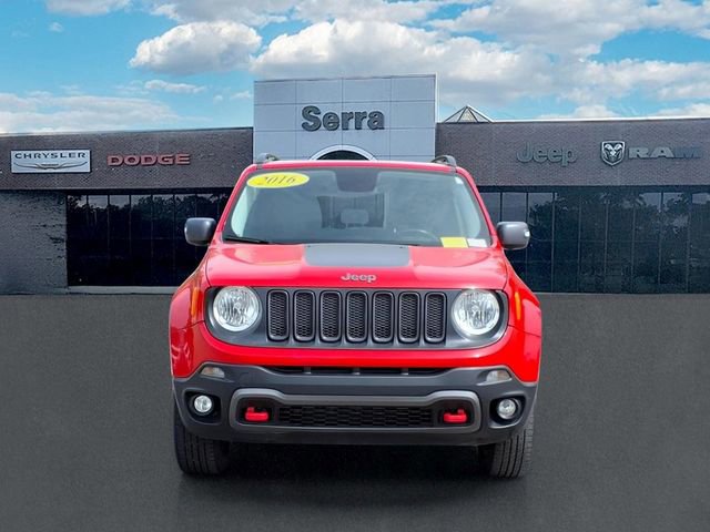 Used 2016 Jeep Renegade Trailhawk AWD/4WD image 2