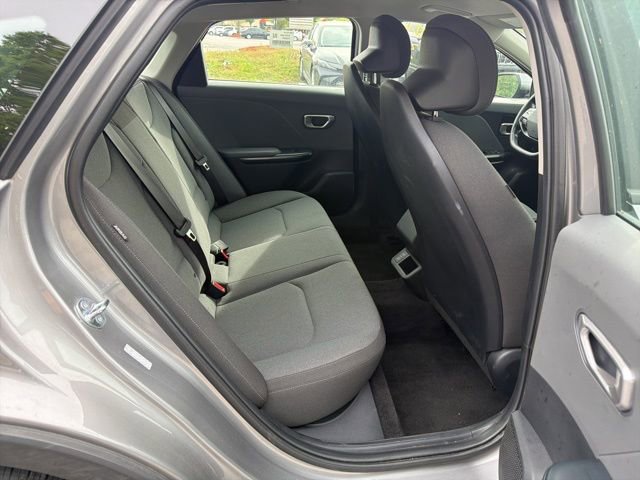 Used 2025 Kia K4 LXS image 12