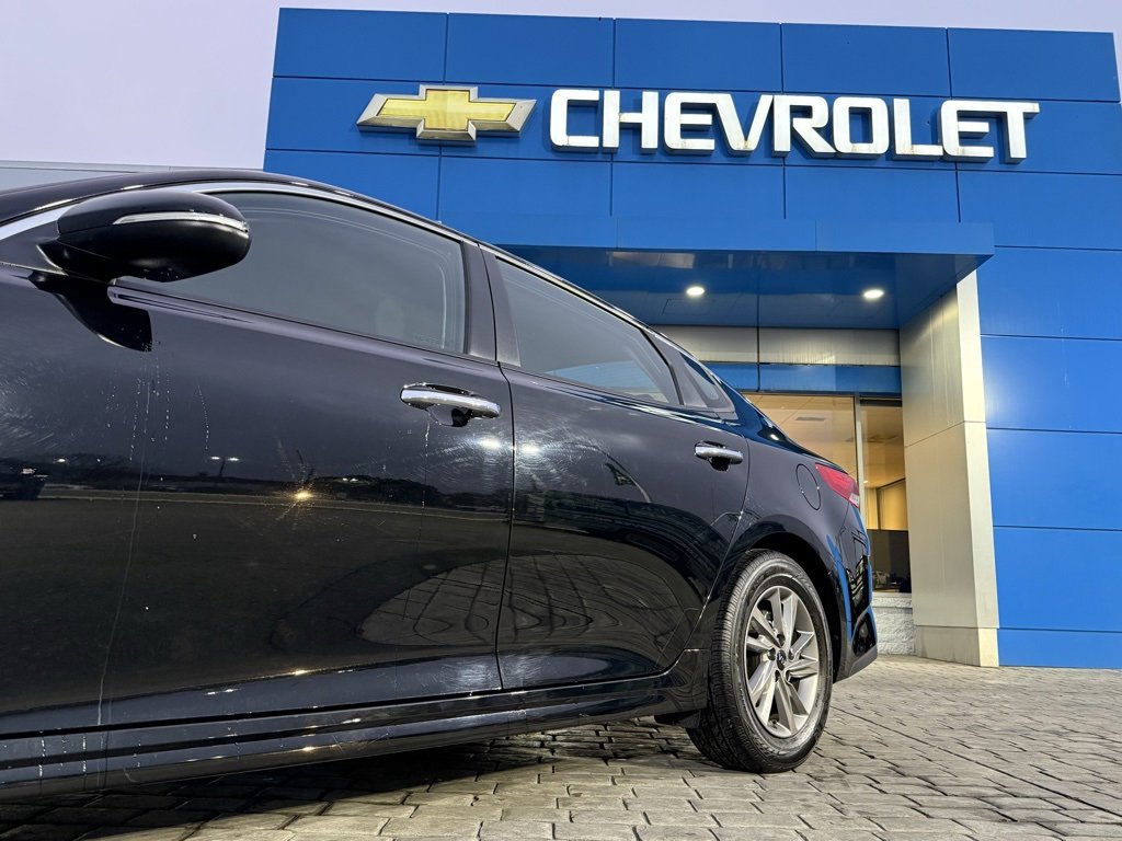 Used 2020 Kia Optima LX image 5