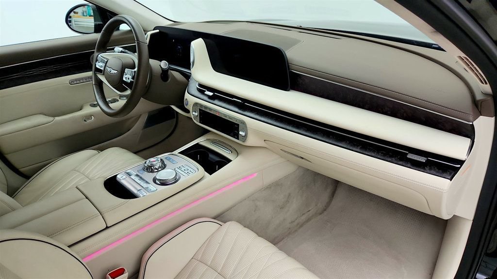 Used 2025 Genesis G90 3.5T AWD/4WD image 25