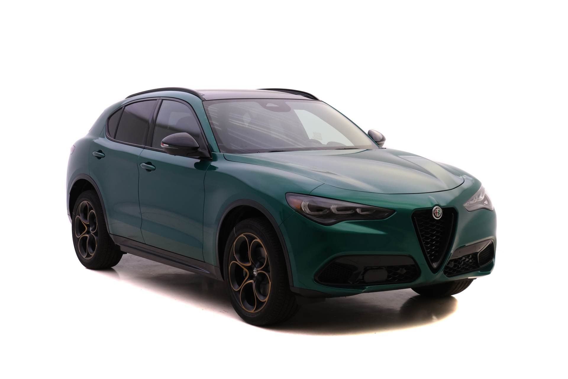 New 2025 Alfa Romeo Stelvio Sprint image 2