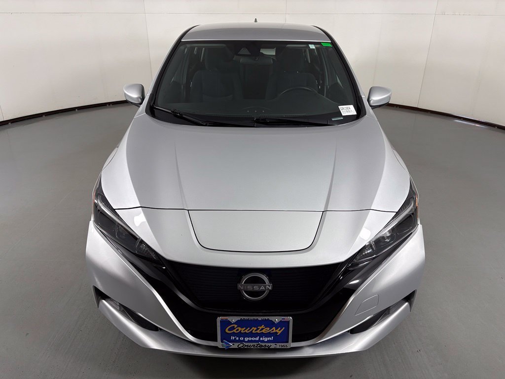 Used 2025 Nissan Leaf S FWD image 3