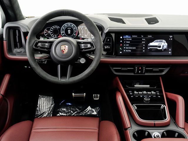 New 2026 Porsche Cayenne GTS image 16
