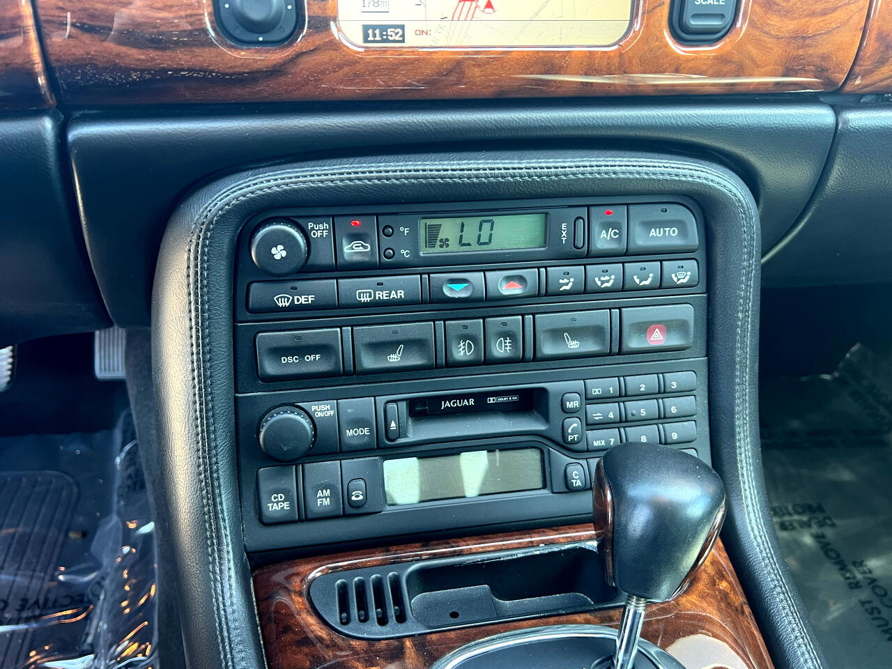 Used 2006 Jaguar XK8 Coupe image 47