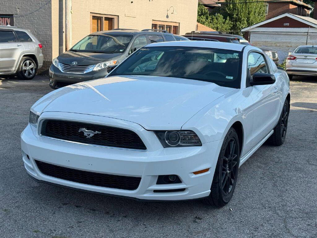 Used 2014 Ford Mustang Coupe w/ Equipment Group 102A image 1