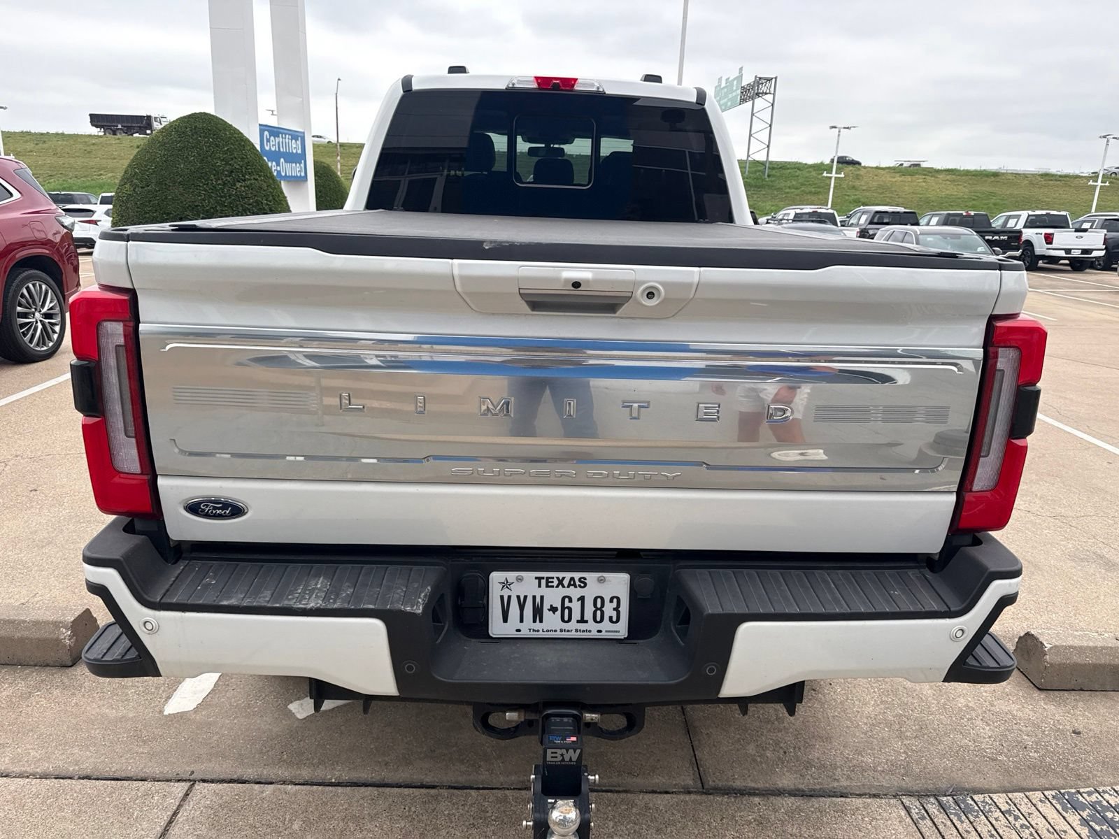 Used 2024 Ford F250 Limited AWD/4WD image 12