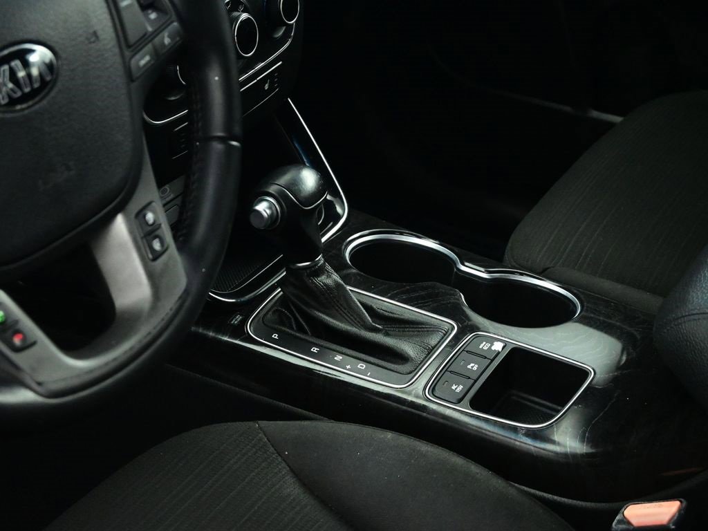 Used 2015 Kia Sorento LX image 17