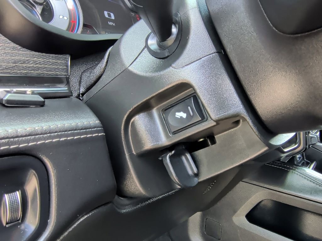 Used 2022 RAM 2500 Limited w/ Towing Technology Group image 18