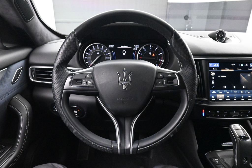 Used 2022 Maserati Levante GT AWD/4WD image 29