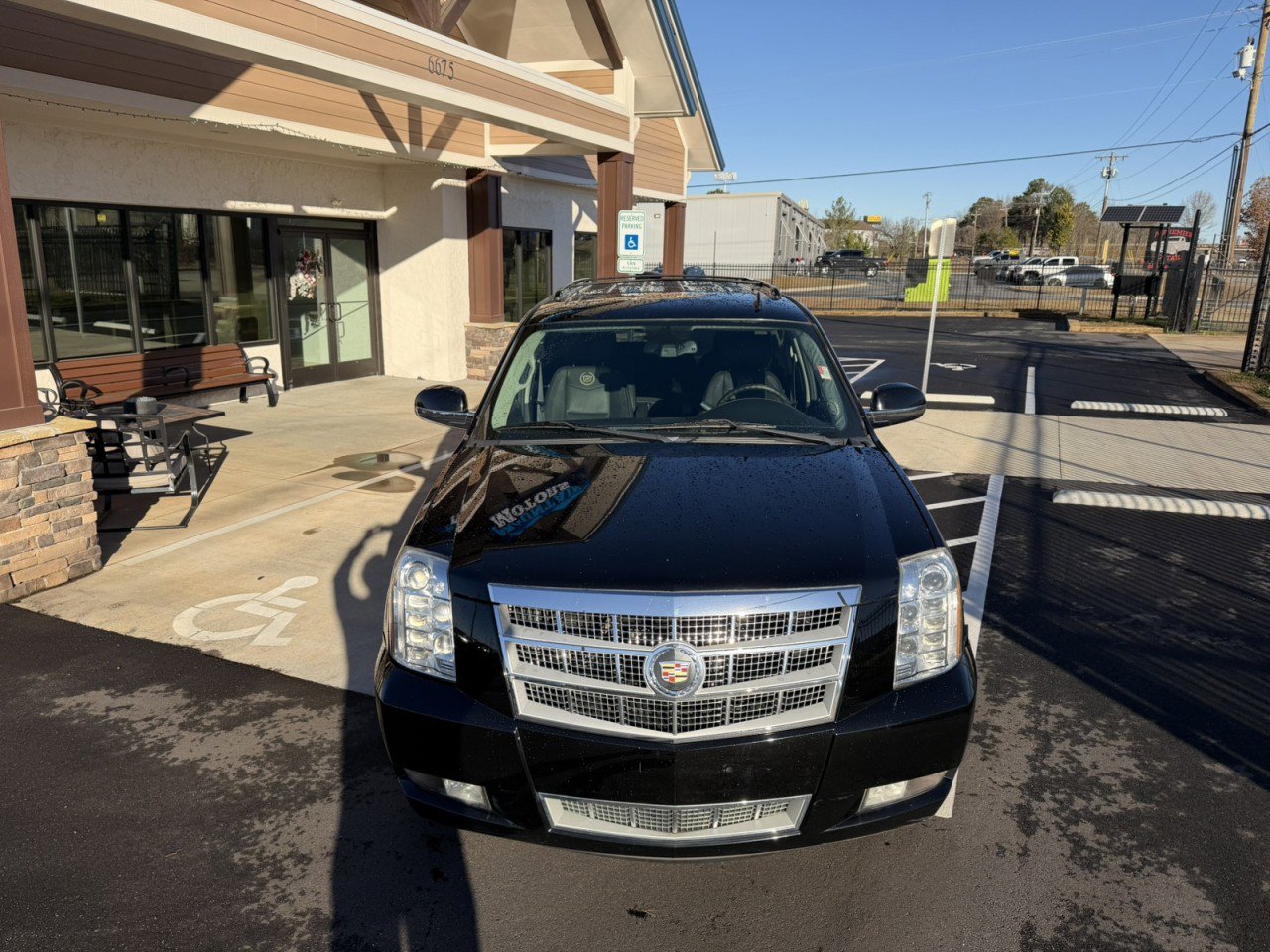 Used 2012 Cadillac Escalade ESV Platinum image 10