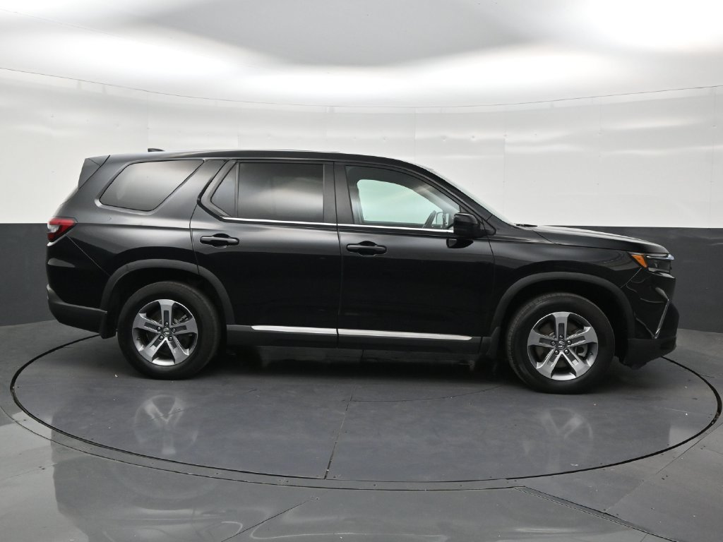 Used 2023 Honda Pilot EX-L image 6