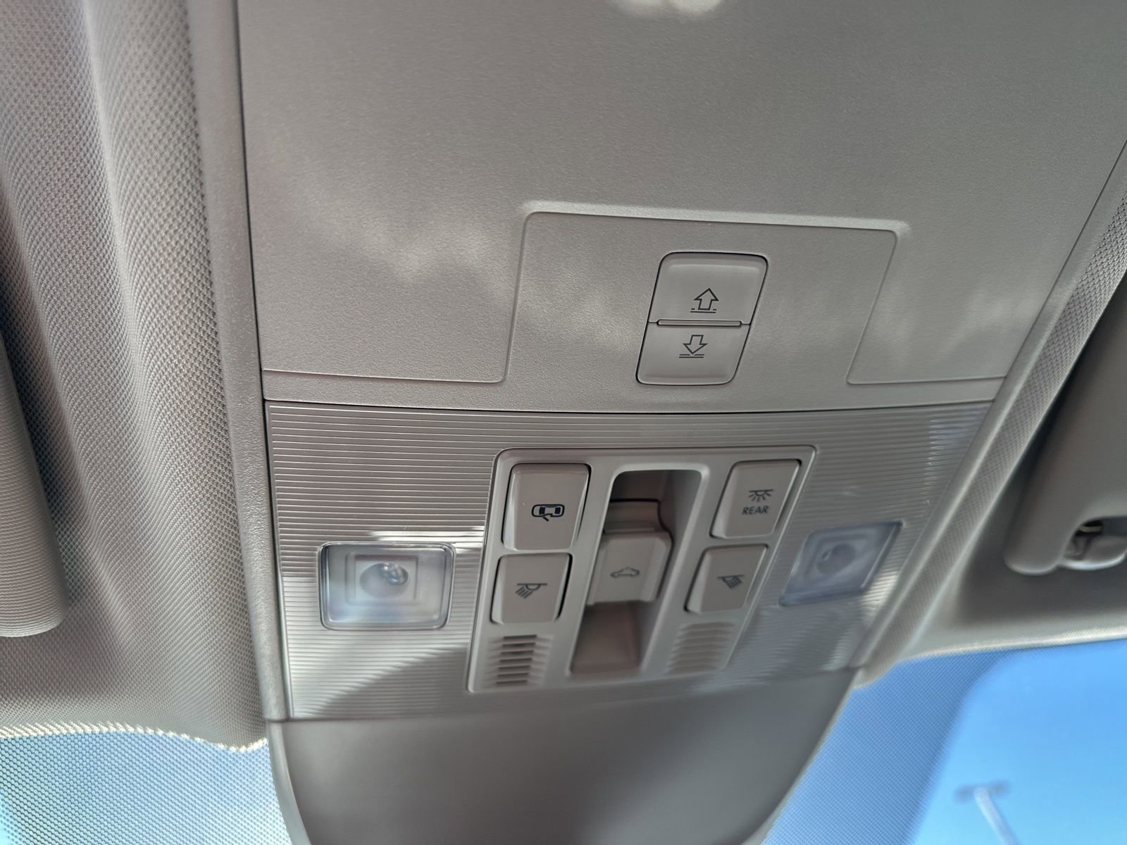 New 2026 Volkswagen Taos SE image 52