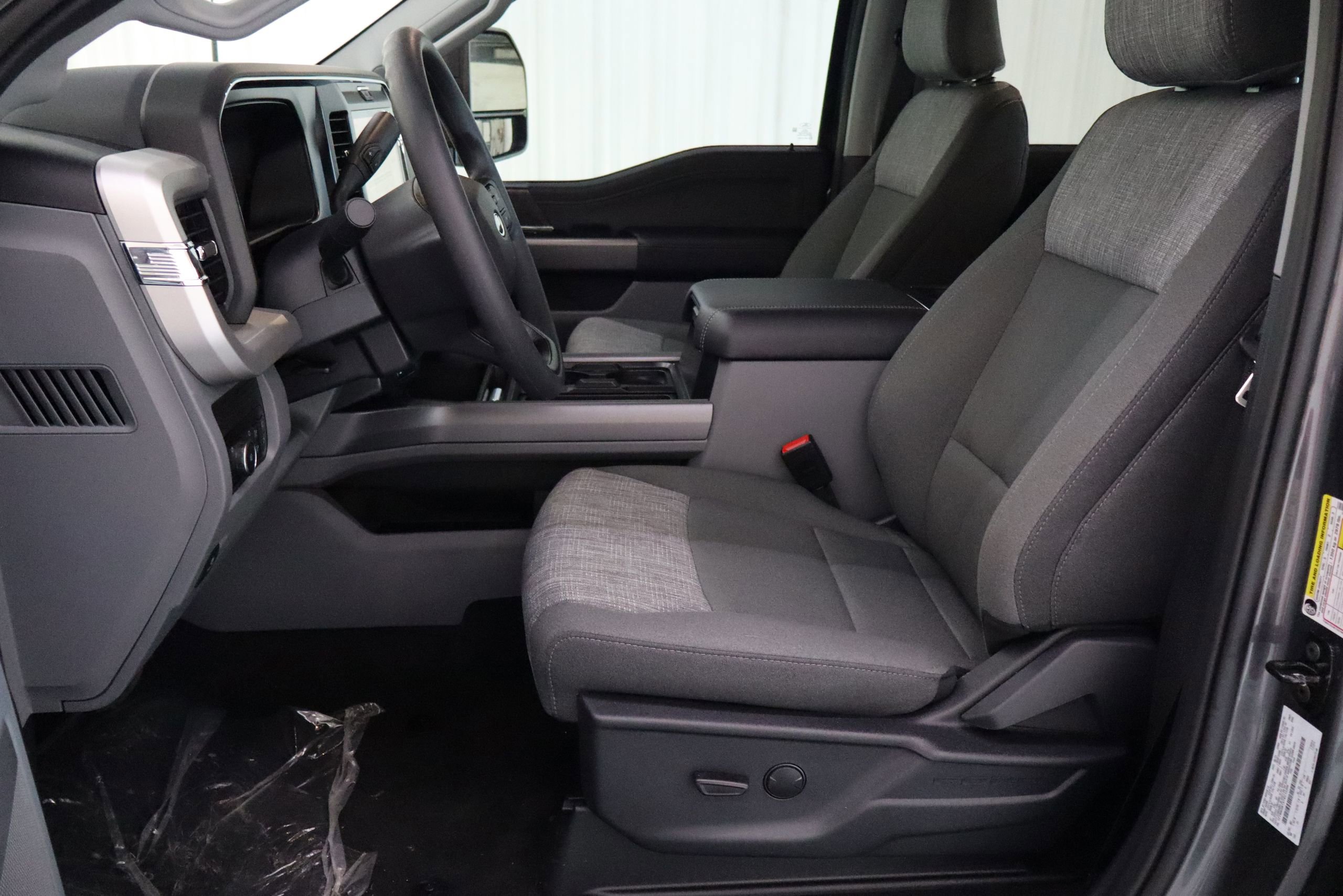 New 2026 Ford F250 XLT w/ XLT Premium Package image 14