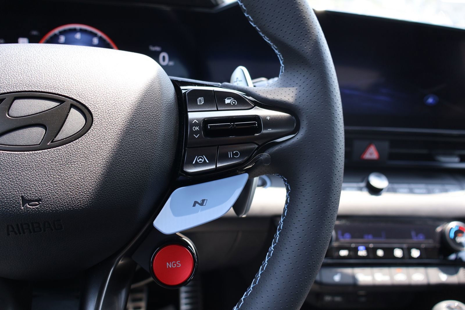 New 2025 Hyundai Elantra N image 17