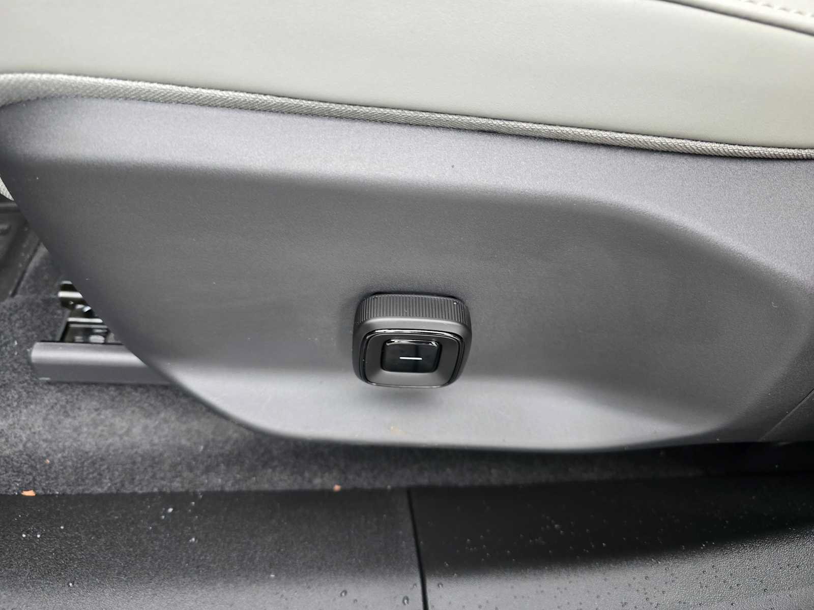 New 2026 Volvo EX30 Ultra w/ Protection Package AWD/4WD image 30