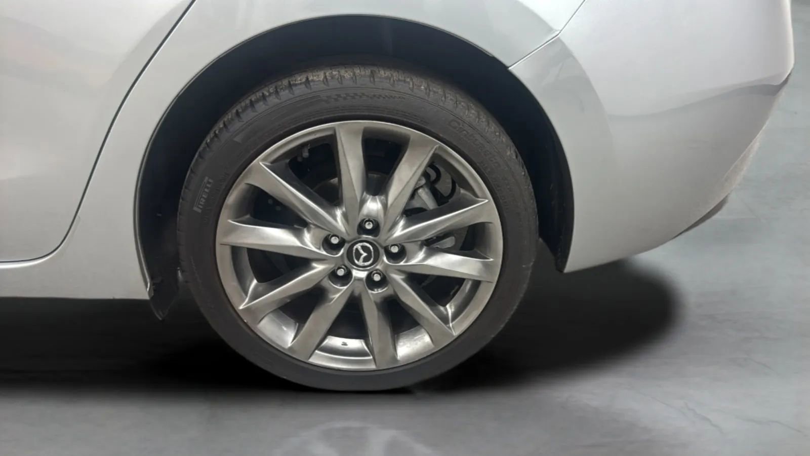Used 2018 MAZDA MAZDA3 Touring FWD image 32