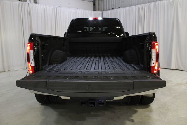 Used 2019 Ford F350 Lariat w/ Lariat Ultimate Package AWD/4WD image 31
