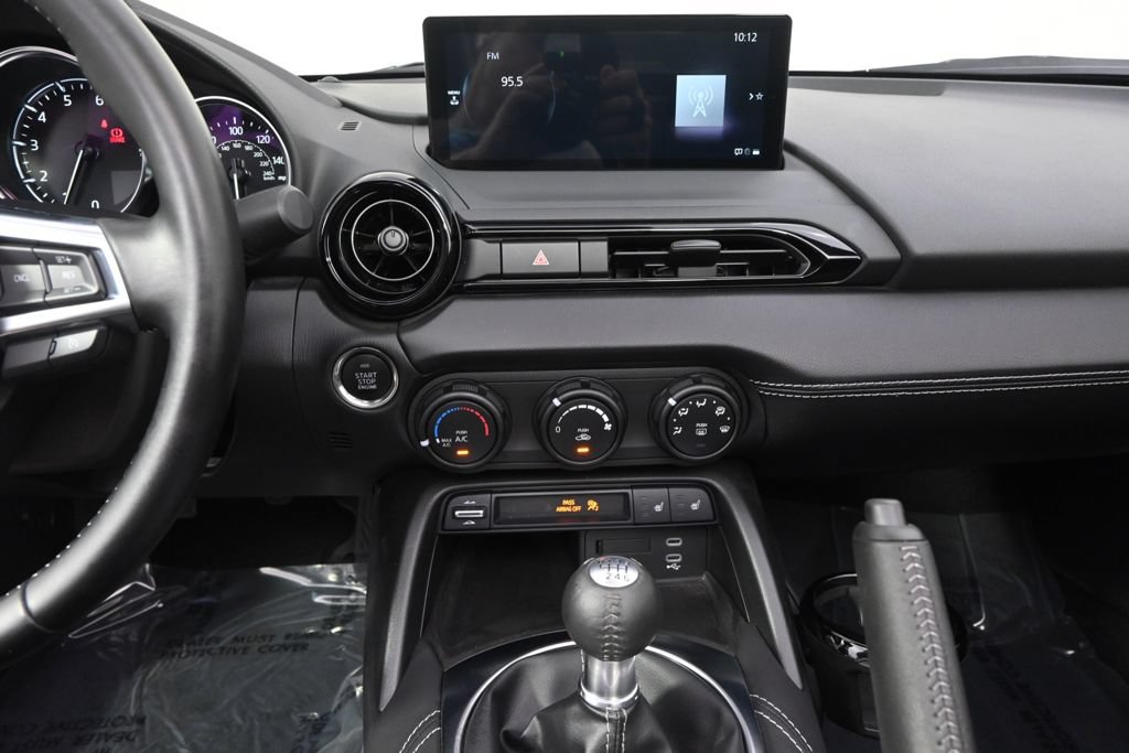 Used 2024 MAZDA MX-5 Miata RF Club RWD image 33