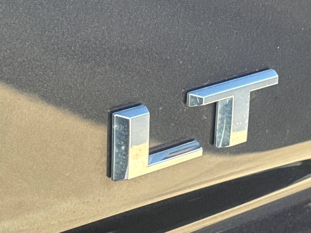 Used 2024 Chevrolet Silverado 1500 LT AWD/4WD image 5