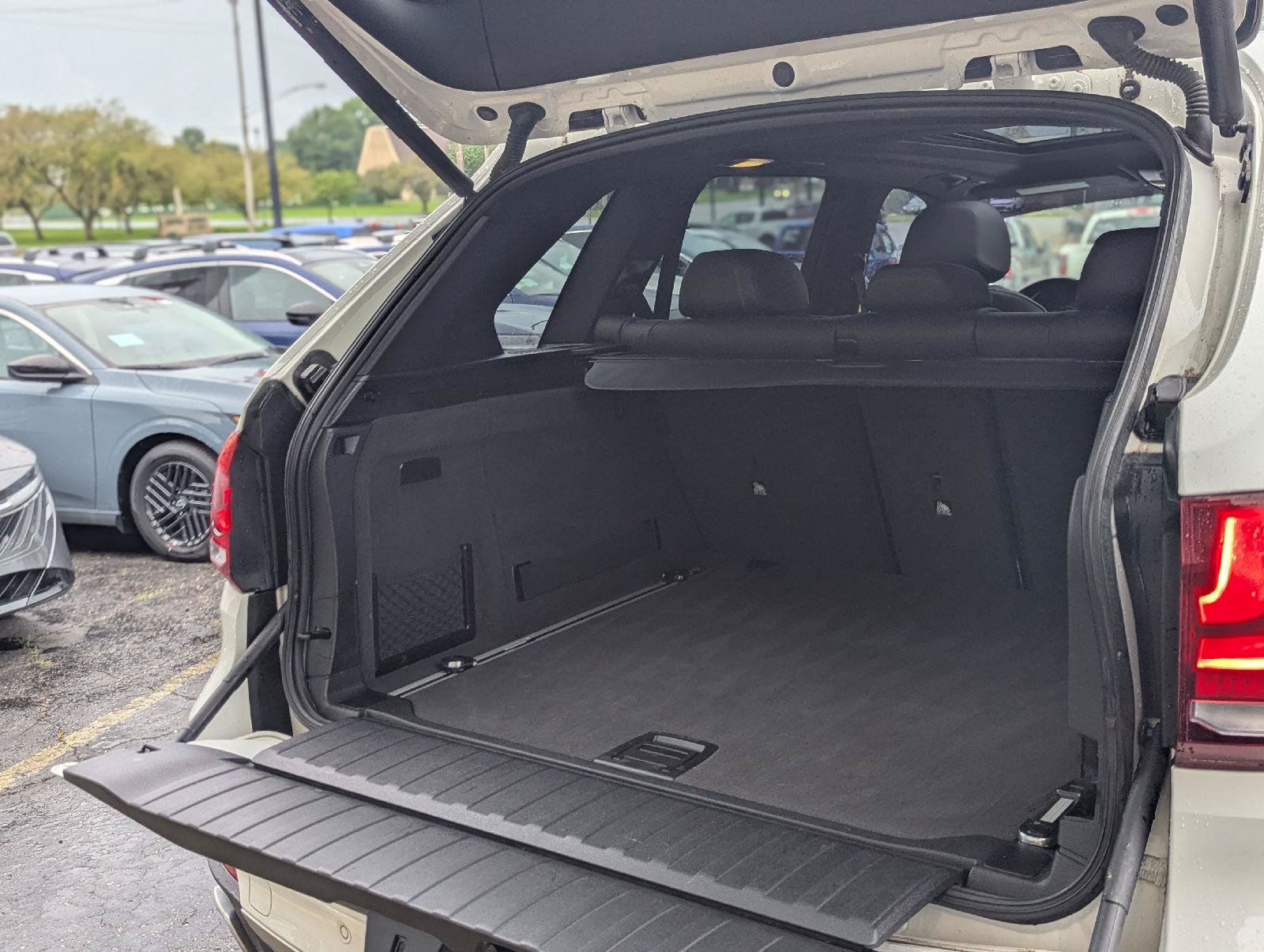 Used 2018 BMW X5 xDrive35i w/ Premium Package AWD/4WD image 39
