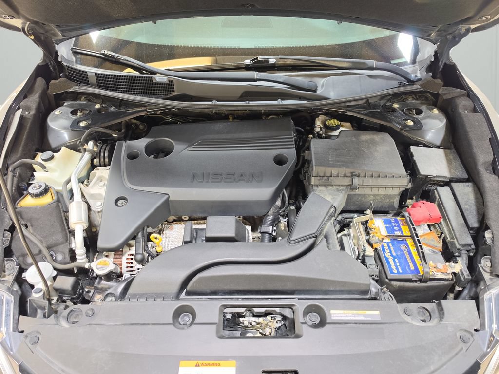 Used 2018 Nissan Altima 2.5 SR w/ SR Midnight Edition FWD image 9