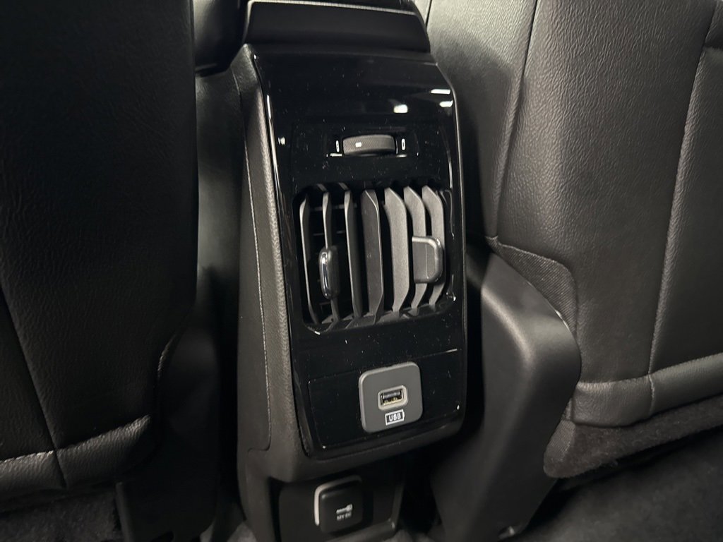 New 2025 Jeep Compass Limited w/ Sun & Sound Group image 13