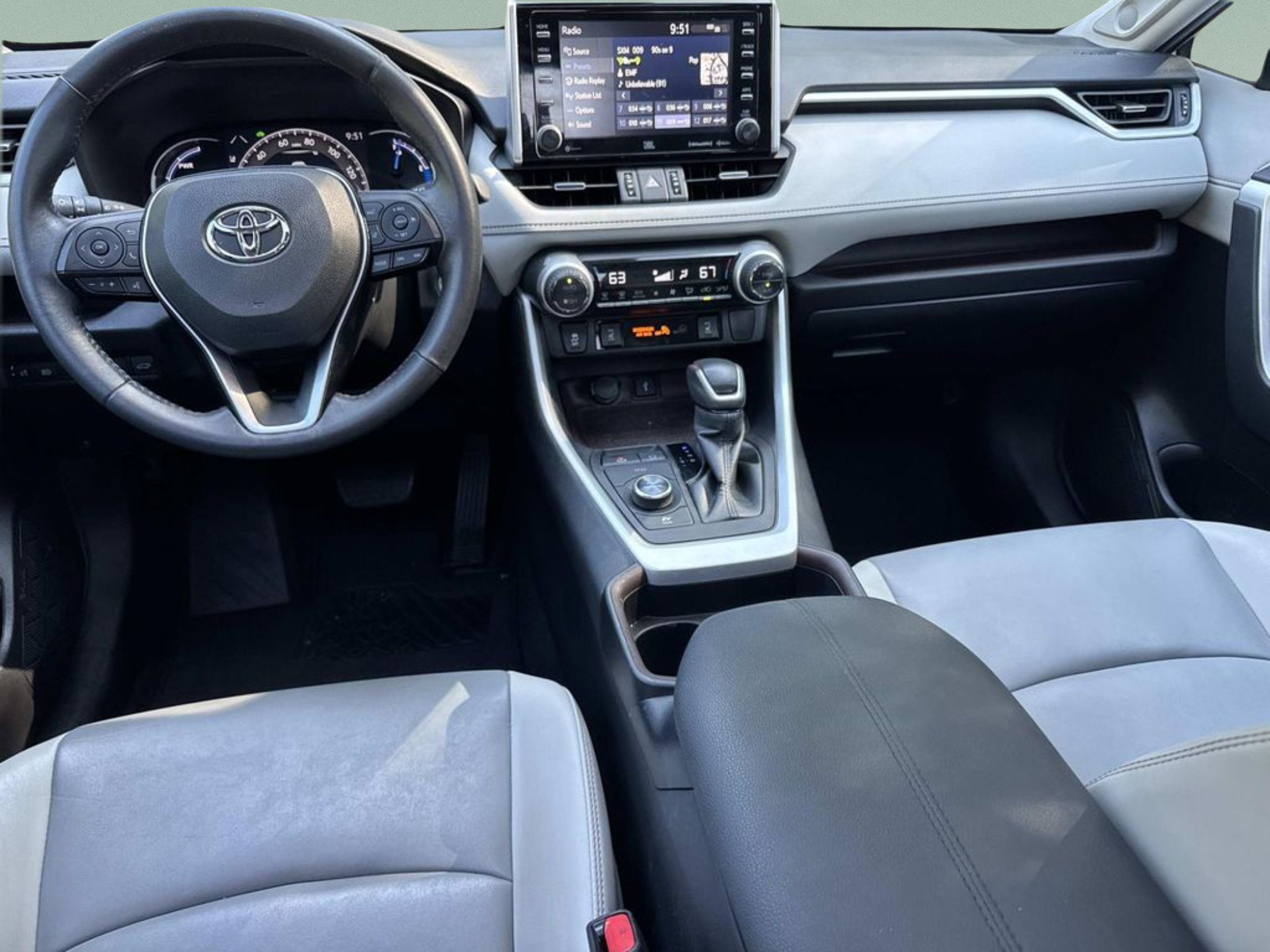 Used 2021 Toyota RAV4 Limited AWD/4WD image 10