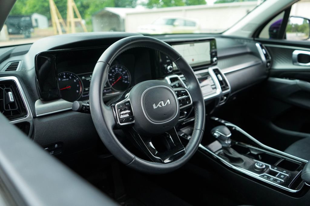 Used 2022 Kia Sorento SX FWD image 6