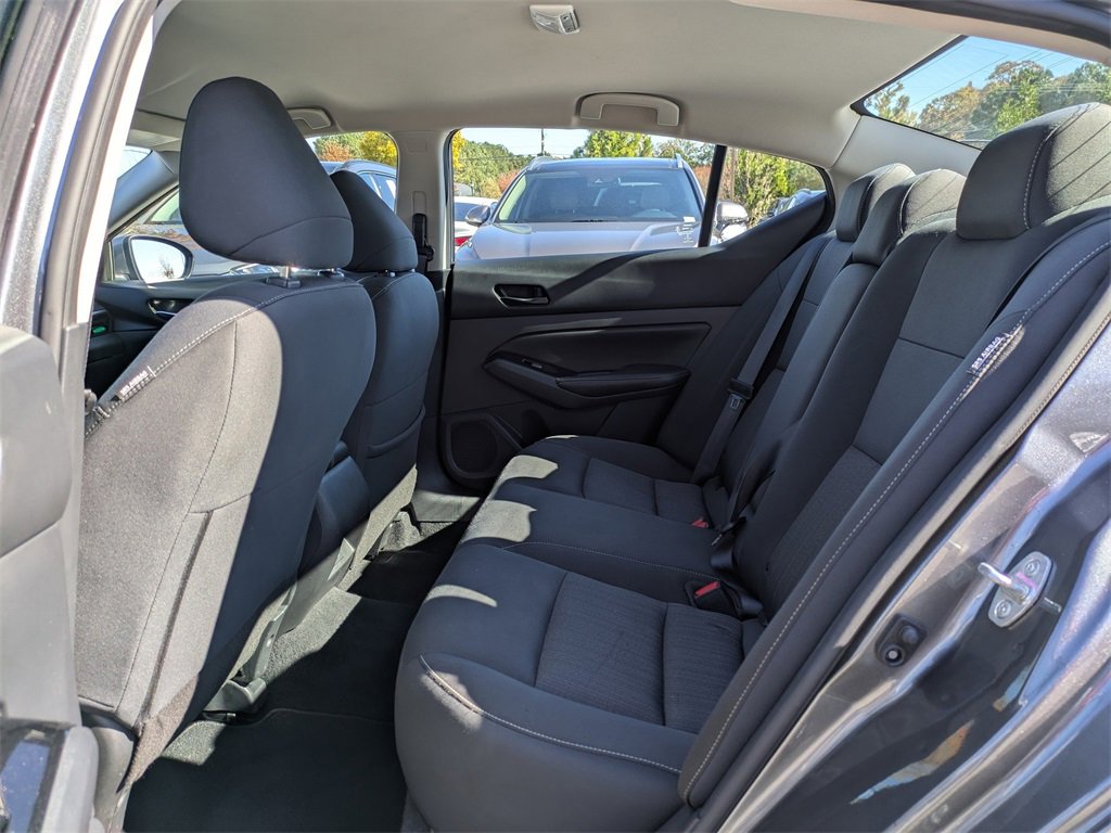 Used 2023 Nissan Altima 2.5 SV image 12