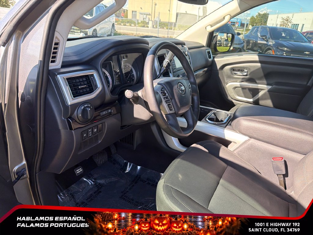 Used 2017 Nissan Titan SV RWD image 14