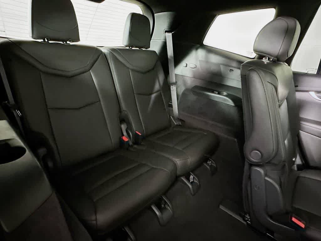 Used 2024 Cadillac XT6 Premium Luxury AWD/4WD image 31