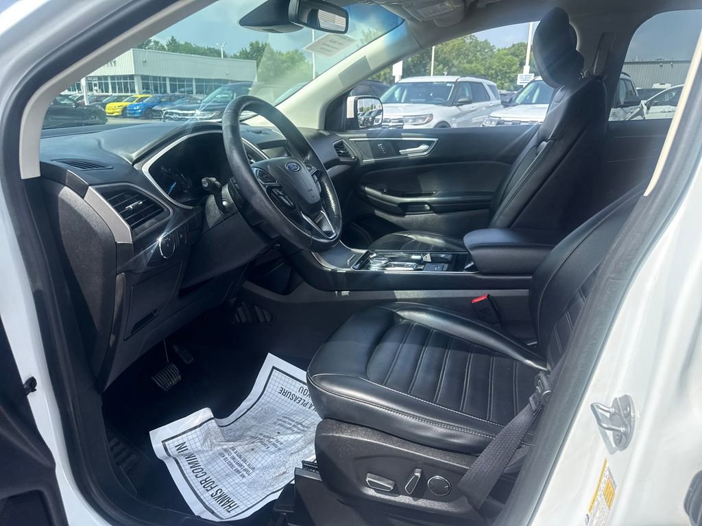Used 2019 Ford Edge SEL w/ Equipment Group 201A AWD/4WD image 14