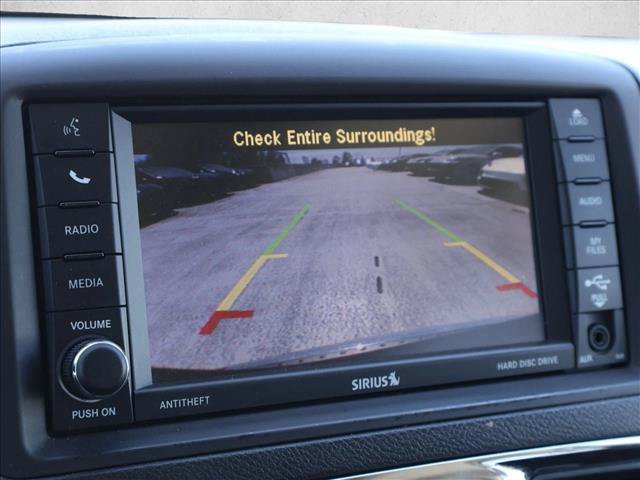 Used 2014 Chrysler Town & Country Touring-L FWD image 12