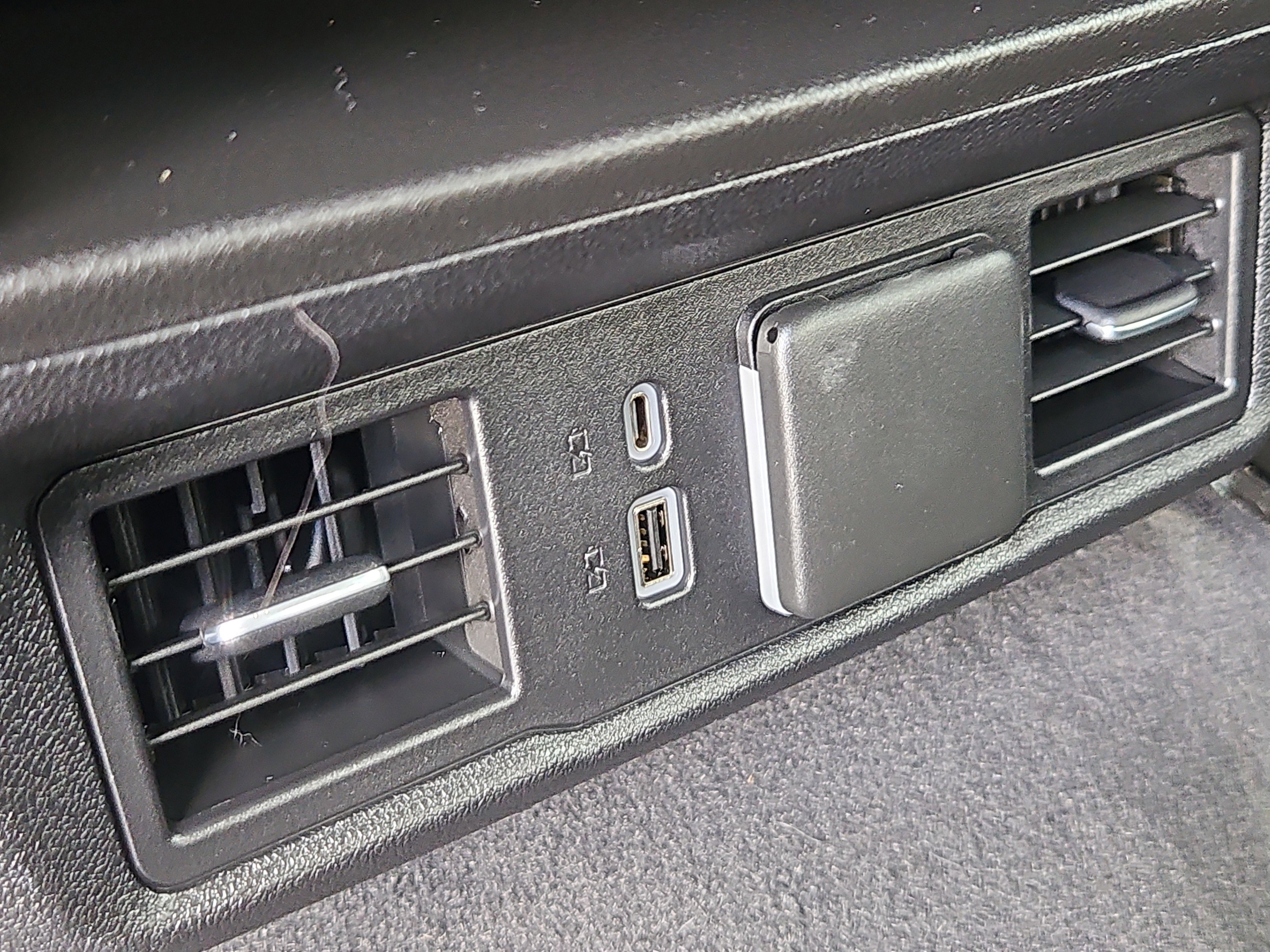 Used 2022 Chevrolet Silverado 1500 LT image 14