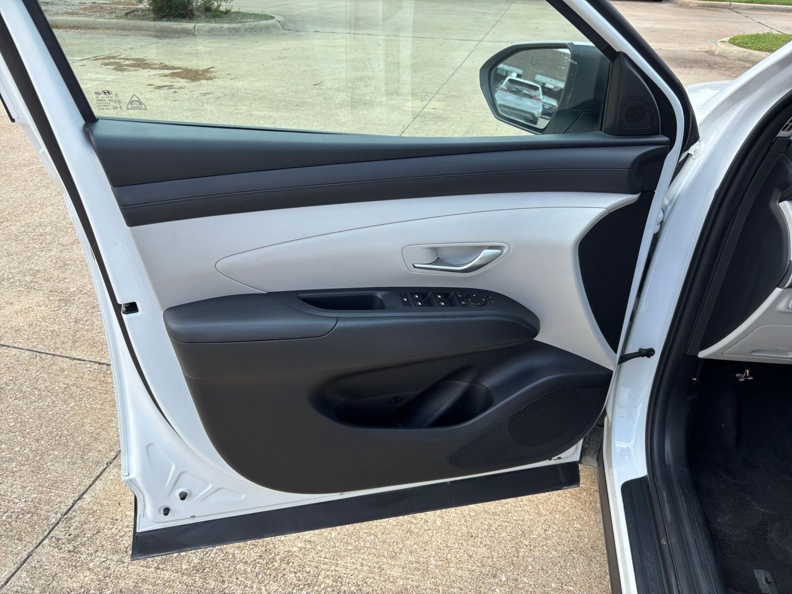 Used 2025 Hyundai Tucson SEL FWD image 18