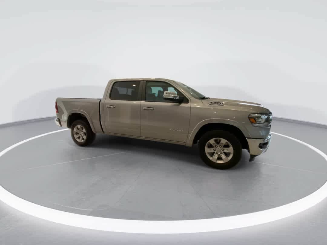 Used 2019 RAM 1500 Laramie AWD/4WD image 2