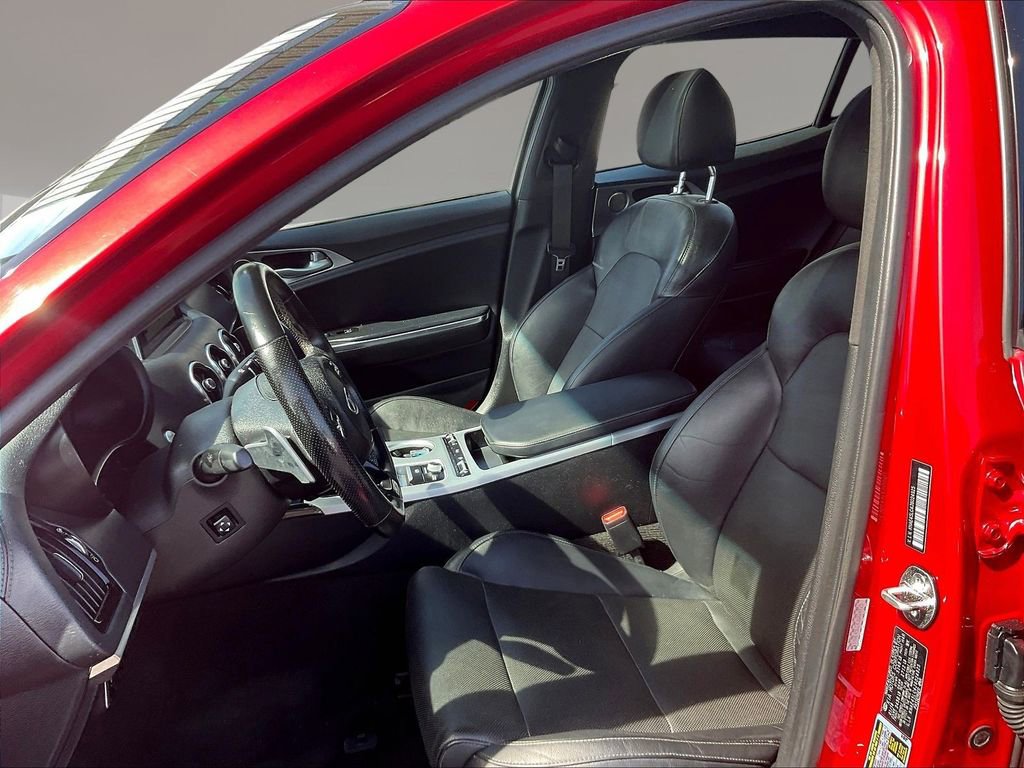 Used 2018 Kia Stinger GT1 AWD/4WD image 21