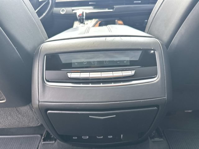 Used 2021 Cadillac Escalade Sport Platinum AWD/4WD image 15